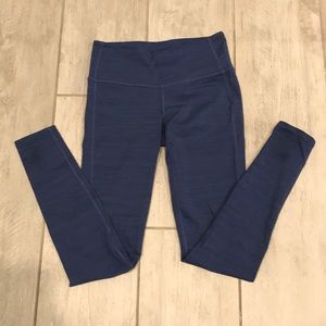 Like new Athleta leggings, size xs.